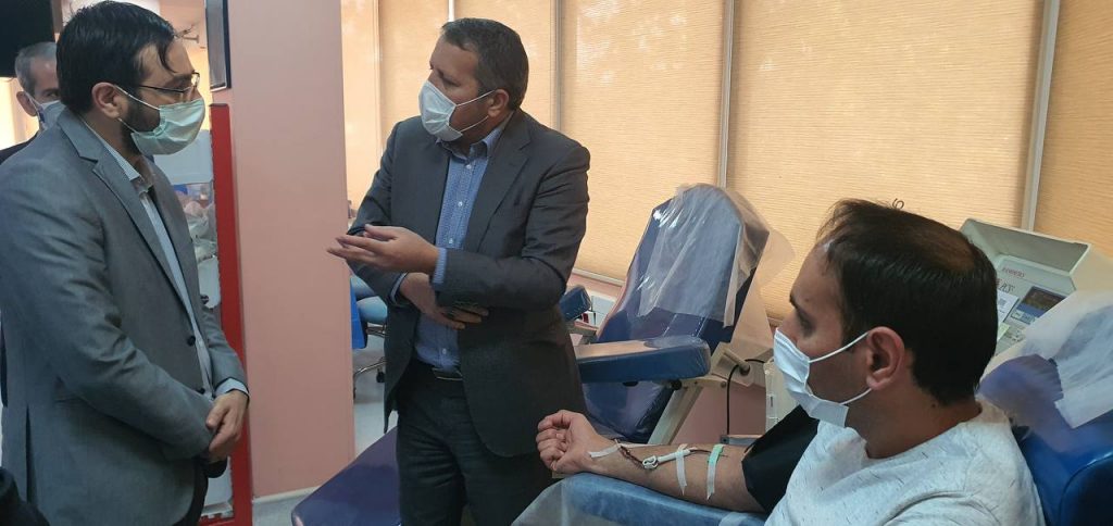 حضور دکتر محمدی مدیرکل سازمان غذا و دارو در مرکز اهدای پلاسمای خون بیودارو