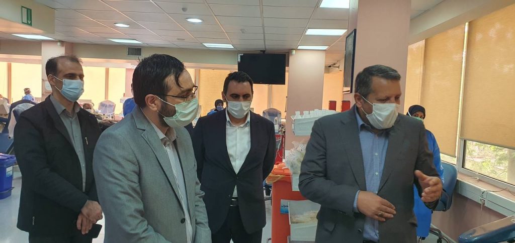حضور دکتر محمدی مدیرکل سازمان غذا و دارو در مرکز اهدای پلاسمای خون بیودارو